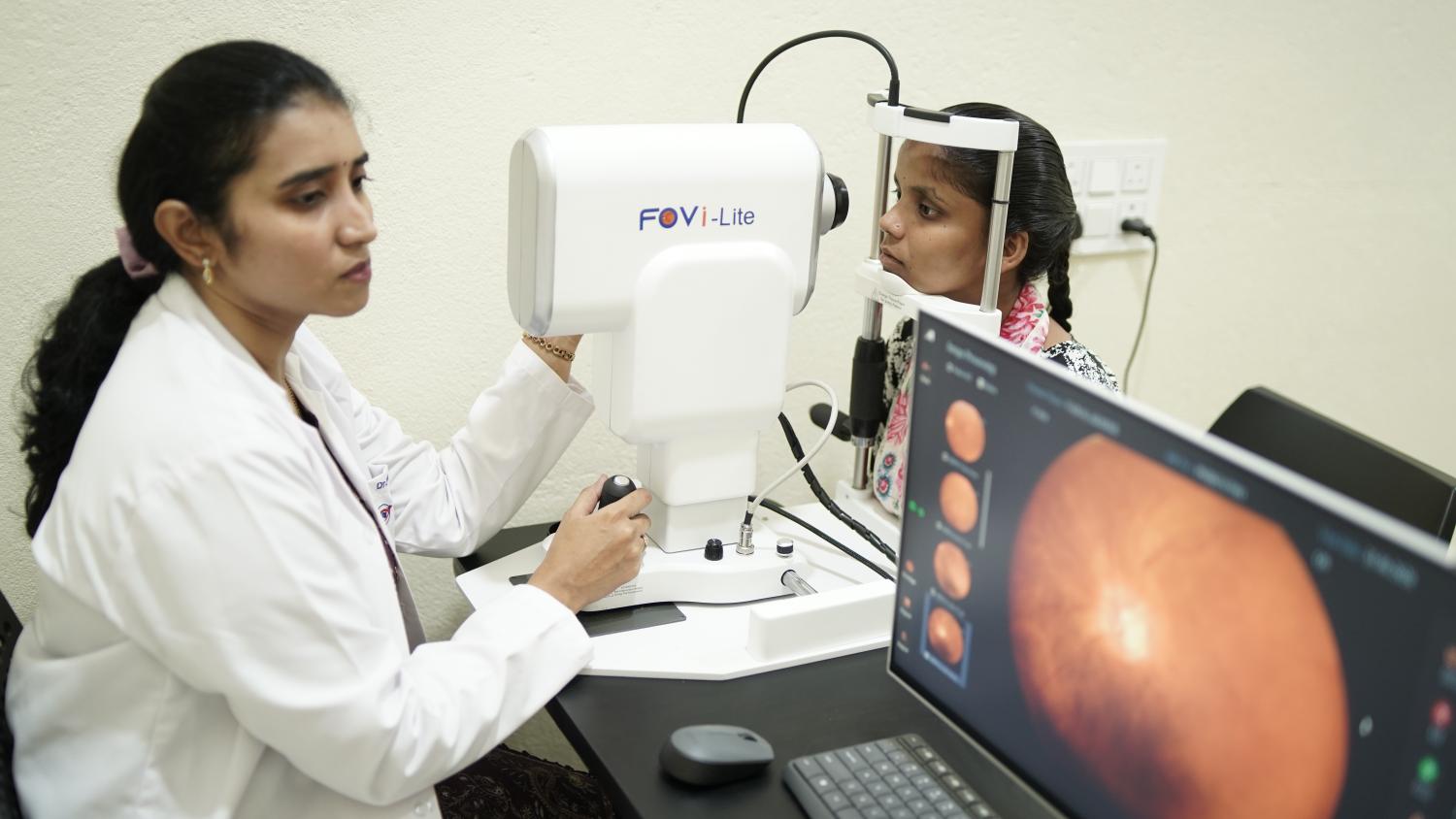 Fundus imaging